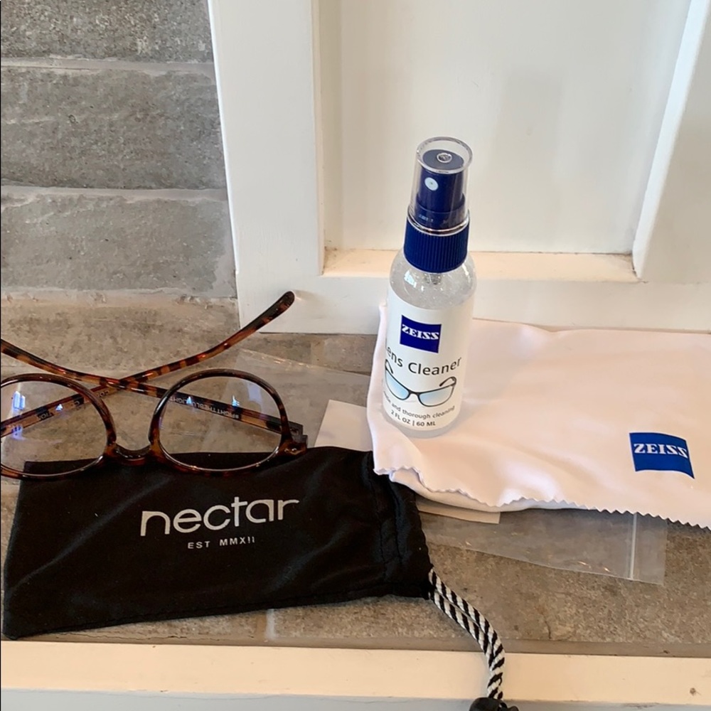 NWT-blue light (TV, Computer, IPad,phone) blocking